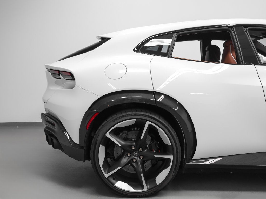 2026 Ferrari Purosangue Base