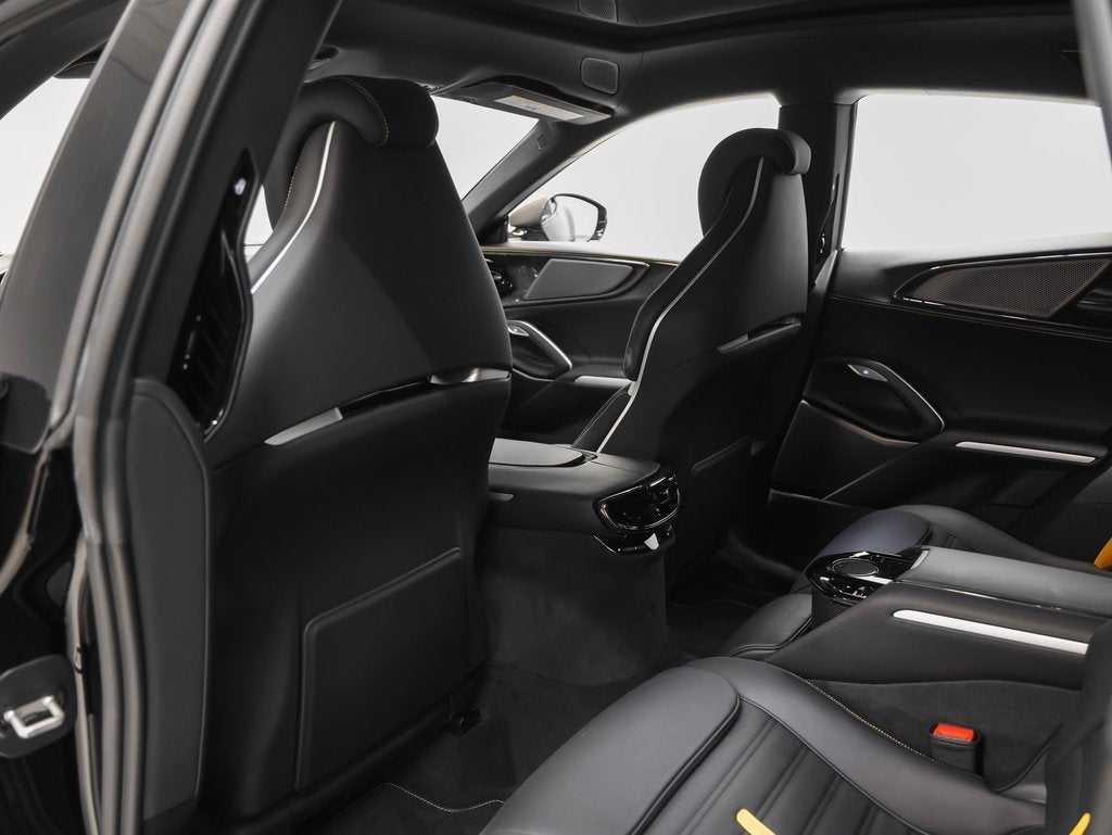 2024 Ferrari Purosangue Base