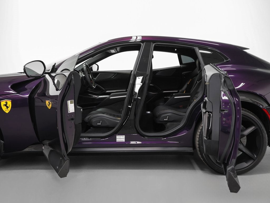 2024 Ferrari Purosangue Base