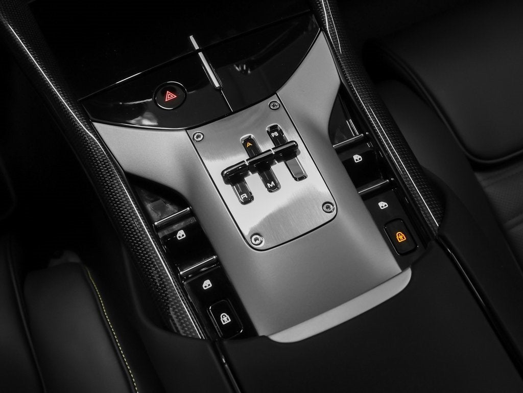 2024 Ferrari Purosangue Base