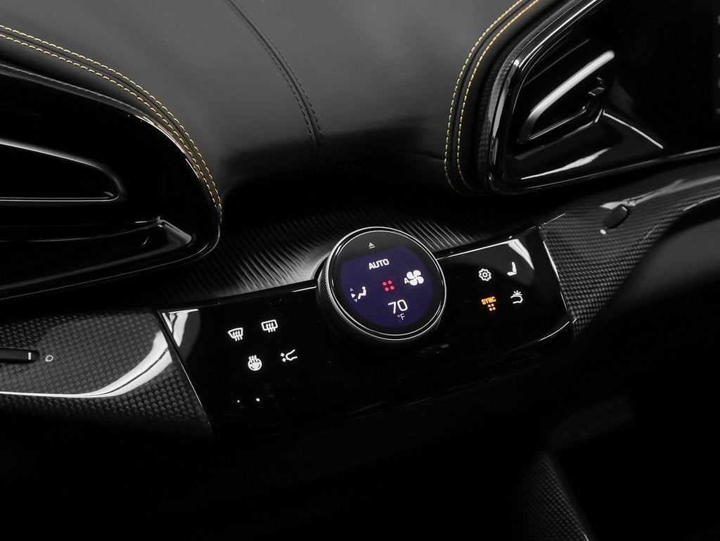 2024 Ferrari Purosangue Base