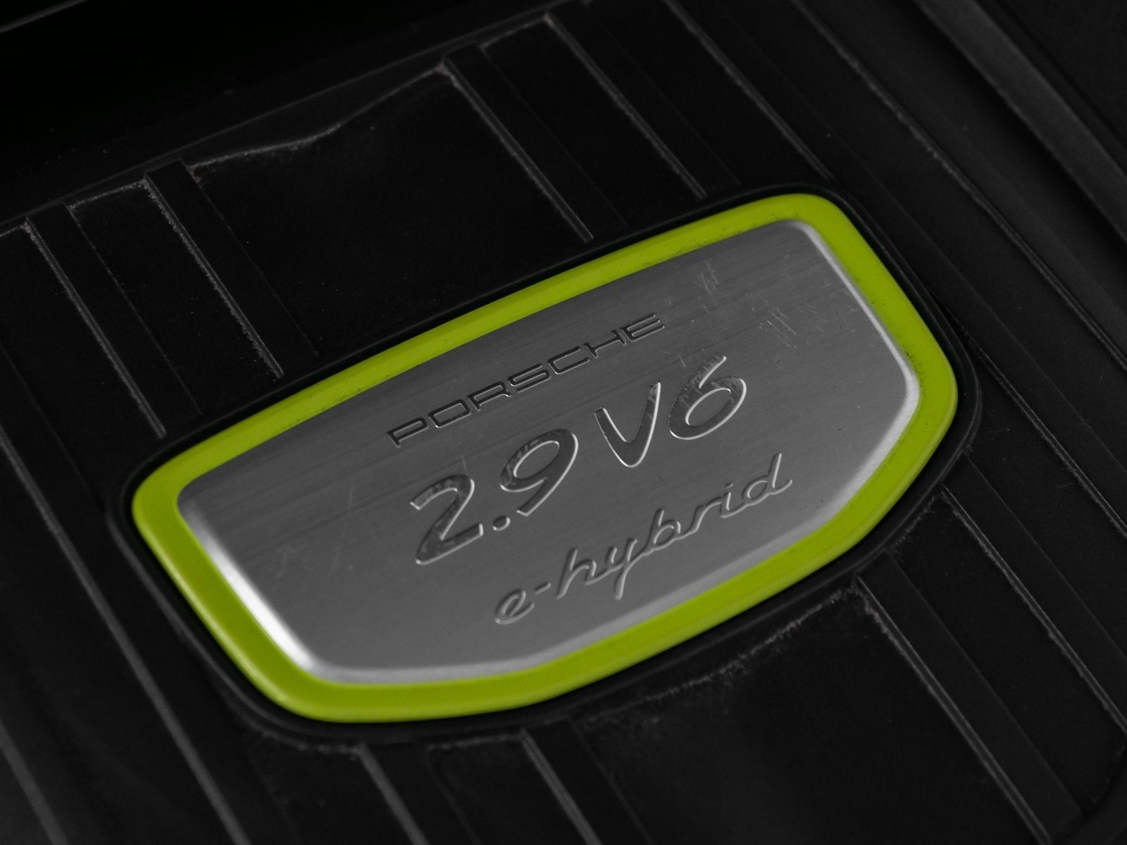 2020 Porsche Panamera E-Hybrid 4 10 Years Edition